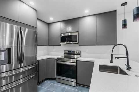 11217 SW 88th St, Miami, FL 33176