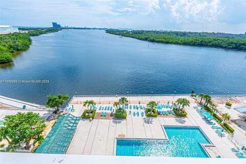 300 Bayview Dr, Sunny Isles Beach, FL 33160
