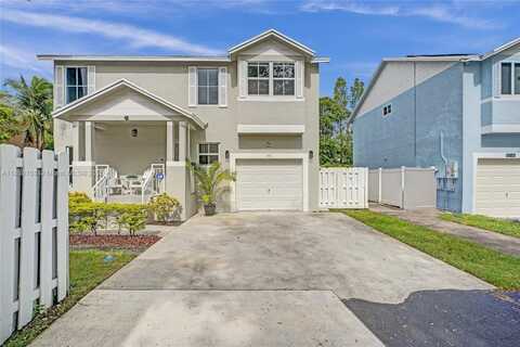 470 NW 102nd Ter, Pembroke Pines, FL 33026