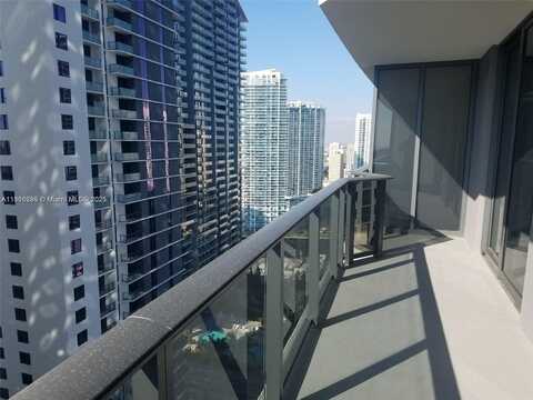 45 SW 9th St, Miami, FL 33130