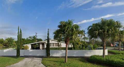9465 Cutler Ridge Dr, Cutler Bay, FL 33157