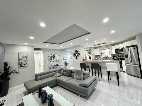 6655 W Broward Blvd, Plantation, FL 33317