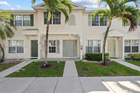 4928 SW 31st Ter, Dania Beach, FL 33312