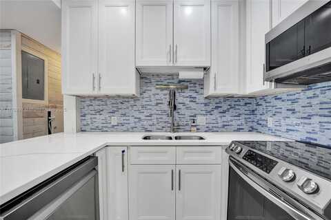 4525 NE 21st Ave, Fort Lauderdale, FL 33308