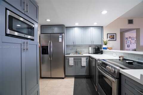 500 Three Islands Blvd, Hallandale Beach, FL 33009
