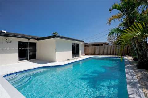 3751 NE 17th Ave, Pompano Beach, FL 33064