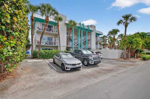 2715 NE 49th St, Fort Lauderdale, FL 33308
