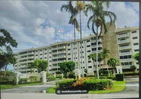 800 NE 195th St, Miami, FL 33179