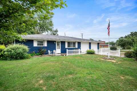 102 Clover Lane, Hartford City, IN 47348