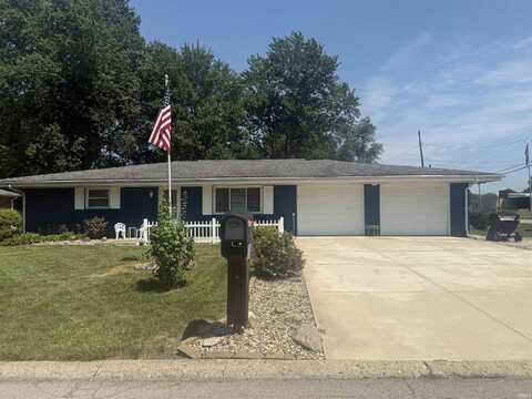 102 Clover Lane, Hartford City, IN 47348