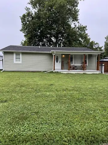 220 N Angling Road, Farmland, IN 47340
