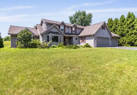 1255 Apple Tree Ln, Brookfield, WI 53005