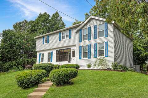 216 Valley St, Horicon, WI 53032