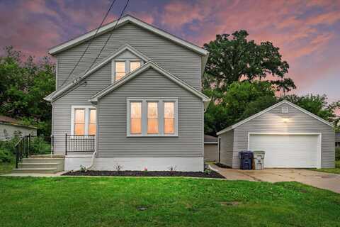 4512 W Green Tree Rd, Milwaukee, WI 53223