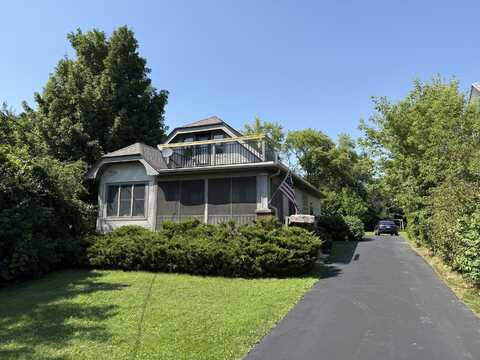 26044 W Loomis Rd, Waterford, WI 53185