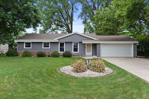 14255 W Glen Meadow Dr, New Berlin, WI 53151