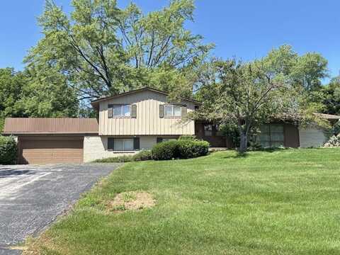 5135 S Menard Dr, New Berlin, WI 53151
