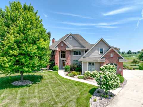 N81w33604 Chicory Ct, Oconomowoc, WI 53066
