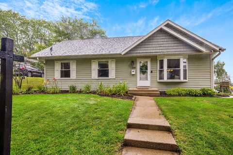 1204 Aldoro Dr, Waukesha, WI 53188