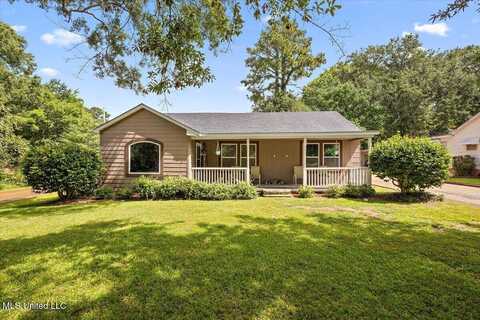 703 E Dinkins Street, Canton, MS 39046