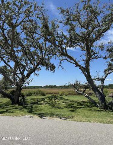 Lot 22 Belle Fontaine Drive, Ocean Springs, MS 39564