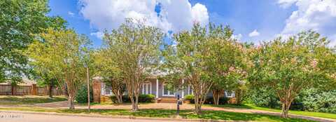 100 Rolling Meadows Drive, Jackson, MS 39211