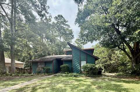 140 Booth Circle, Ocean Springs, MS 39564