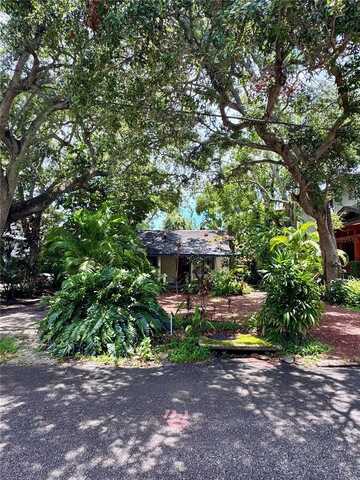 3110 W WALLCRAFT AVENUE, TAMPA, FL 33611