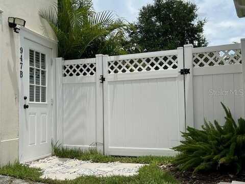 947 SPRING PARK LOOP, KISSIMMEE, FL 34747