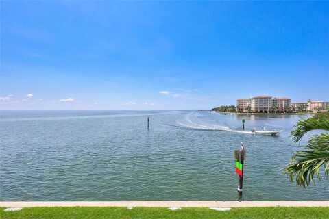 5266 BEACH DRIVE SE, Saint Petersburg, FL 33705
