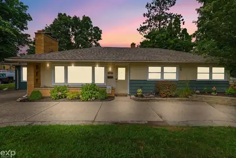 137 Rathbone, Mount Clemens, MI 48043