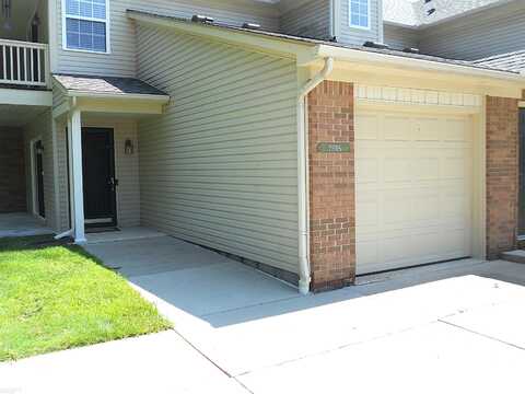 21015 COOPER, Macomb, MI 48044