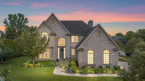54435 Birchwood, South Lyon, MI 48178