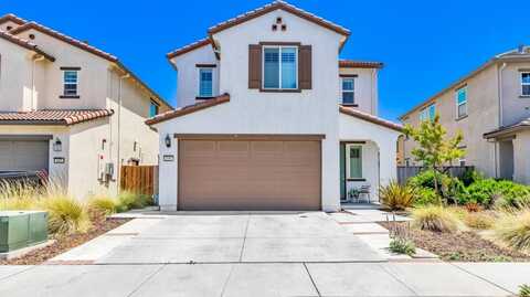 555 Sparrow ST, HOLLISTER, CA 95023