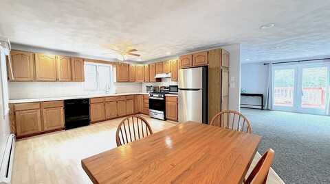 22 Purchase St, Danvers, MA 01923
