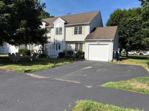10 Ptarmigan Dr, Shrewsbury, MA 01545