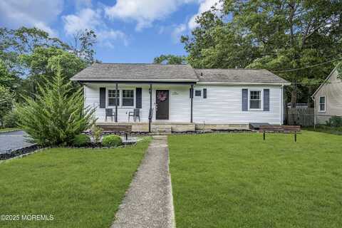 117 2nd Avenue, Tuckerton, NJ 08087