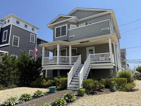 107 Bay Boulevard, Lavallette, NJ 08735