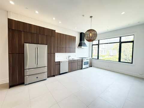 333 Tompkins Avenue, Brooklyn, NY 11216