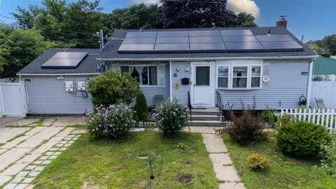 218 Grand Boulevard, Brentwood, NY 11717