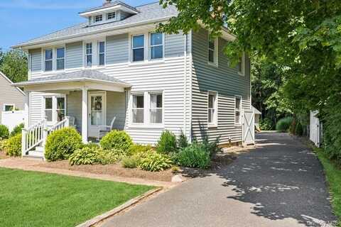 18955 Main Road, Mattituck, NY 11952