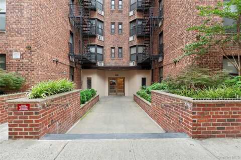 330 E 70th Street, New York (Manhattan), NY 10021