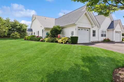 32 Summerfield, Riverhead, NY 11901