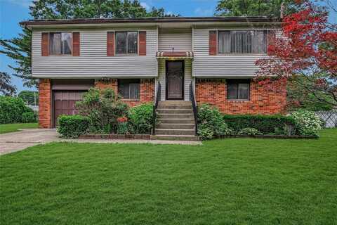 103 Lakeway Drive, West Babylon, NY 11704