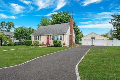 23 W 8th Street, Deer Park, NY 11729