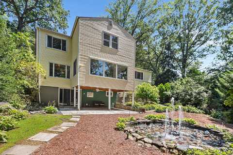 25 Sprain Valley Road, Scarsdale, NY 10583