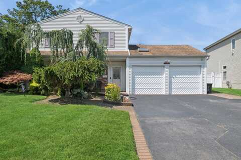 3066 Ira Road, Bellmore, NY 11710