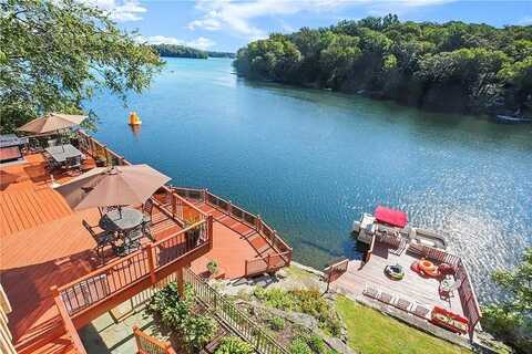 134 W Lake Boulevard, Mahopac, NY 10541