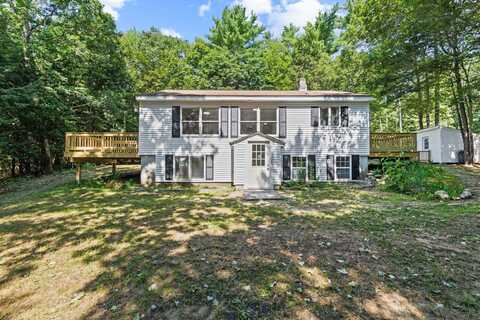 16 Tinker Lane, Cumberland, ME 04021