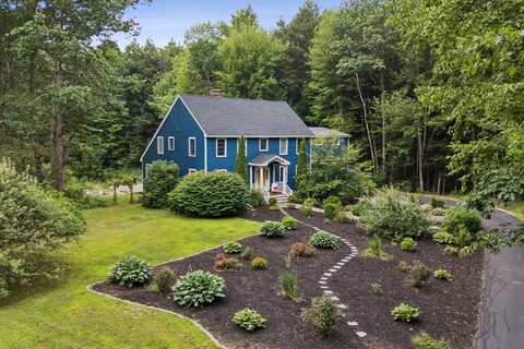 43 Lakeside Drive, Falmouth, ME 04105
